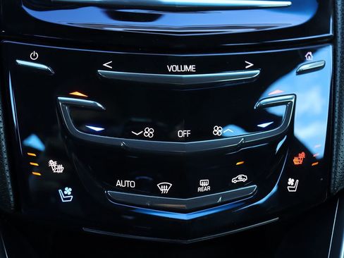 Used 2019 Cadillac XTS Luxury image 27