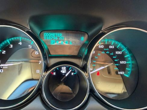 Used 2013 Buick Enclave Leather AWD/4WD image 28