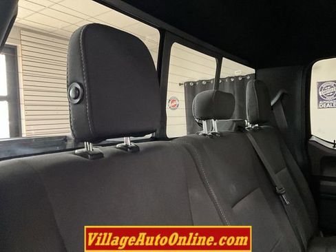 Used 2019 Ford F150 XLT w/ Equipment Group 302A Luxury image 31