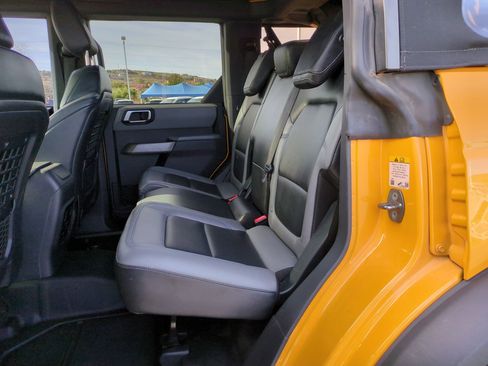 Used 2022 Ford Bronco Black Diamond image 26