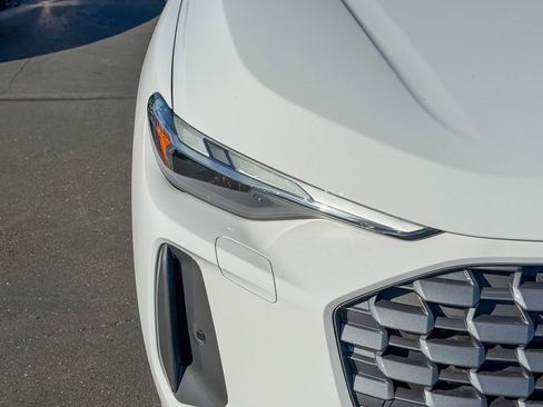 New 2025 Audi Q5 Premium image 5