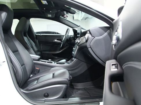 Certified 2019 Mercedes-Benz CLA 250 4MATIC image 23