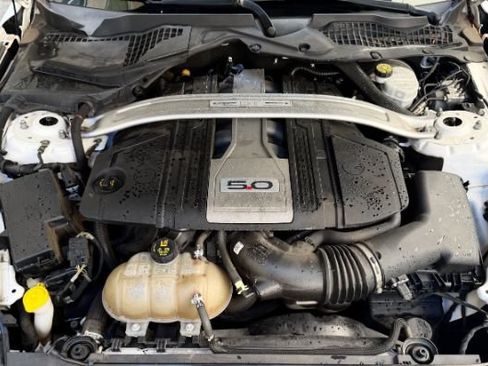 Used 2019 Ford Mustang GT Premium RWD image 26