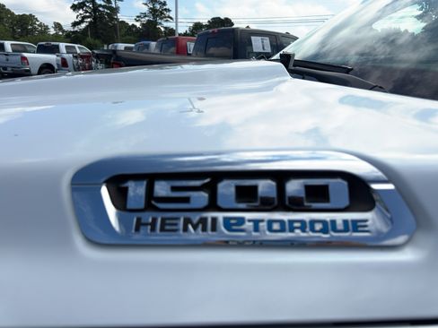 Used 2022 RAM 1500 Limited AWD/4WD image 11