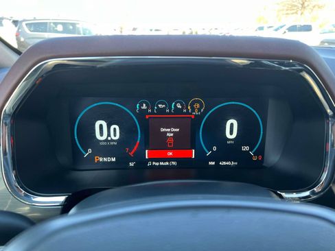 Used 2022 Ford F150 Lariat w/ Equipment Group 502A High AWD/4WD image 18