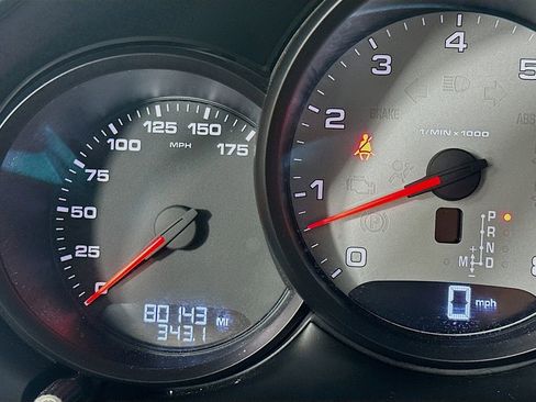 Used 2019 Porsche Macan S image 12