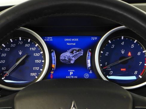 Used 2020 Maserati Ghibli image 30