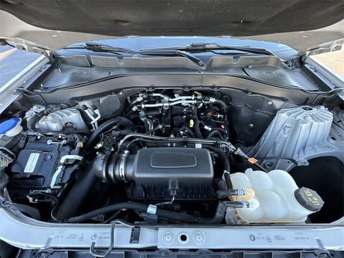 Used 2023 Ford Explorer XLT w/ Equipment Group 202A image 25