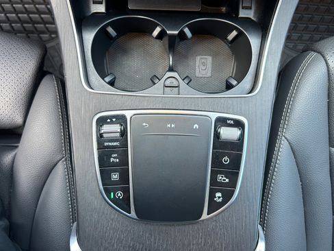 Used 2022 Mercedes-Benz GLC 300 4MATIC image 22