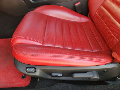 Used 2006 Ford Mustang GT Premium RWD image 24