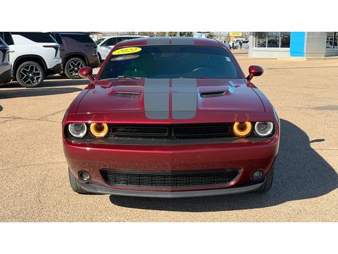 Used 2022 Dodge Challenger SXT w/ Driver Convenience Group image 3