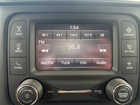 Used 2022 RAM 1500 Big Horn AWD/4WD image 22