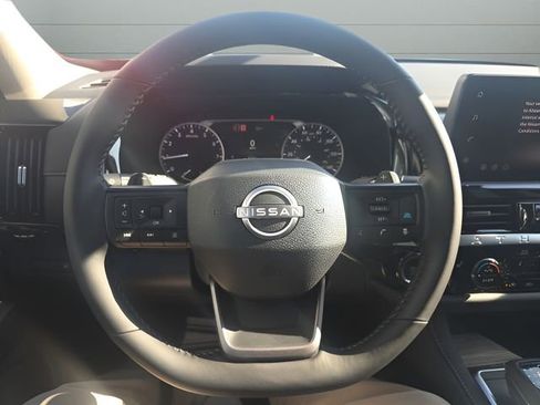 New 2026 Nissan Pathfinder SV image 17