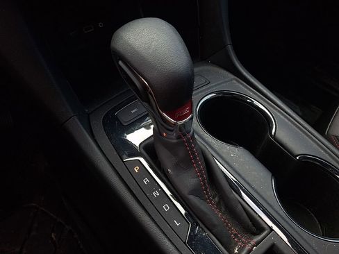 Used 2024 Chevrolet Equinox RS w/ RS Leather Package image 14