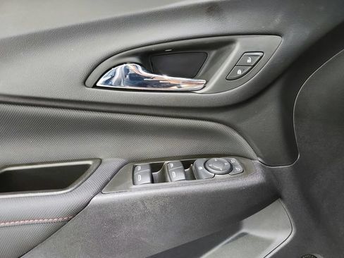 Used 2023 Chevrolet Equinox RS AWD/4WD image 19