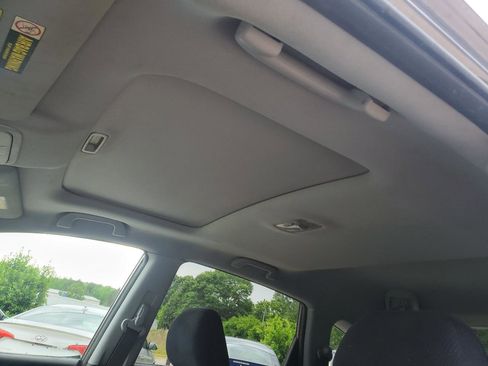 Used 2011 Honda CR-V EX image 17