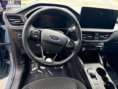 Used 2025 Ford Escape Active w/ Tech Pack #1 FWD image 15