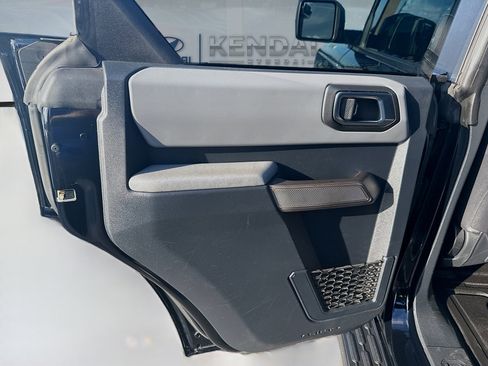 Used 2022 Ford Bronco Black Diamond image 22