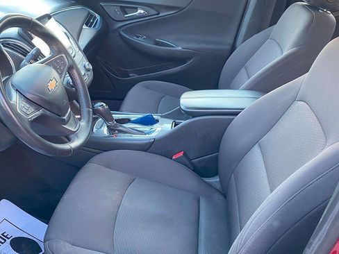 Used 2018 Chevrolet Malibu LT w/ Leather Package image 32
