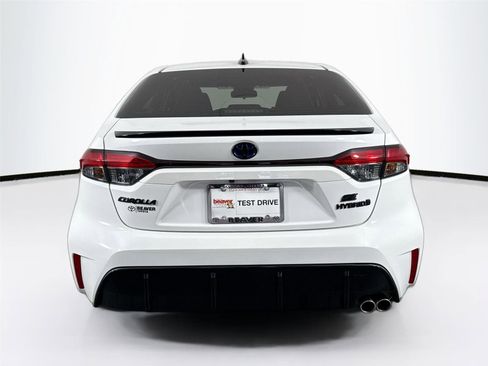 Certified 2024 Toyota Corolla SE w/ Convenience Package image 12