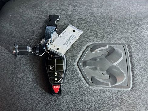 Used 2017 RAM 1500 Big Horn image 33