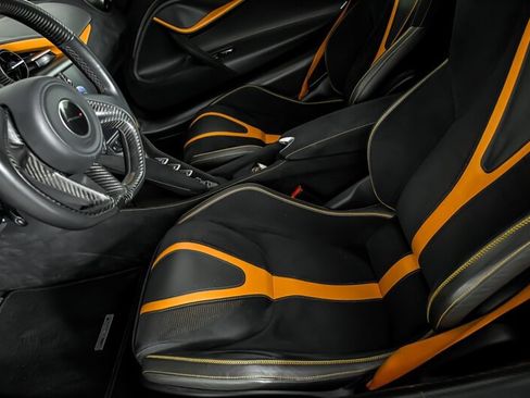 Used 2018 McLaren 720S Performance RWD image 17