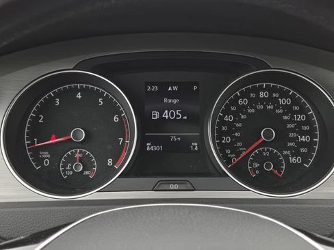 Used 2017 Volkswagen Golf Wolfsburg Edition FWD image 35