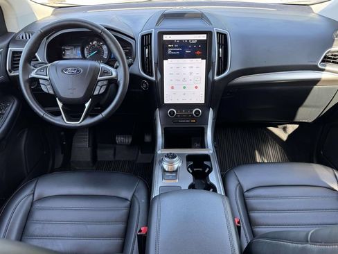 Used 2022 Ford Edge SEL w/ Convenience Package AWD/4WD image 2