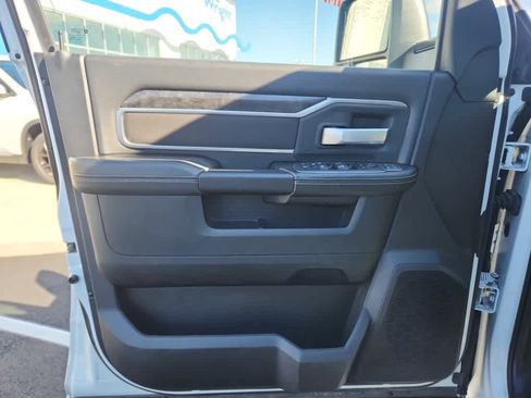 Used 2024 RAM 2500 Big Horn image 18