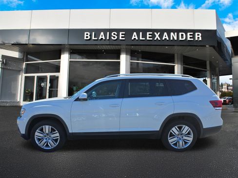 Used 2019 Volkswagen Atlas SE w/ Panoramic Sunroof Package AWD/4WD image 9