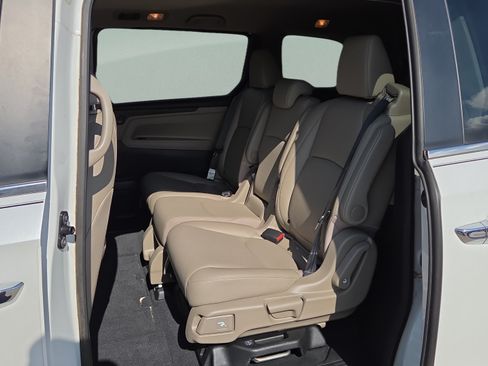 Used 2020 Honda Odyssey EX-L image 11