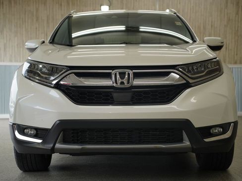 Used 2018 Honda CR-V Touring image 3