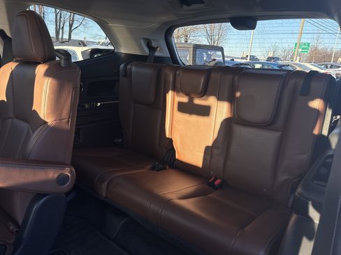 Used 2022 Subaru Ascent Touring w/ Popular Package #2A image 10