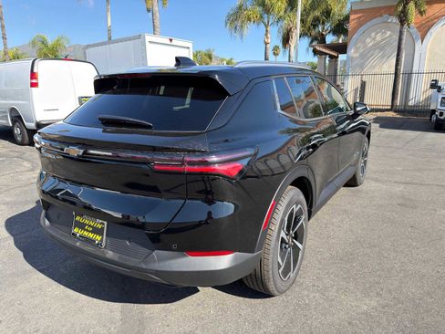 New 2026 Chevrolet Equinox EV LT image 8