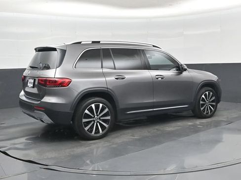 Used 2022 Mercedes-Benz GLB 250 image 30