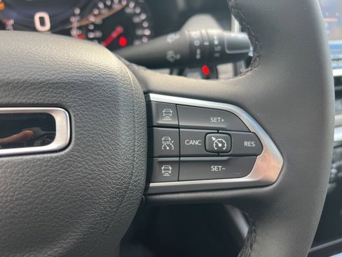 New 2026 Jeep Compass Limited image 25