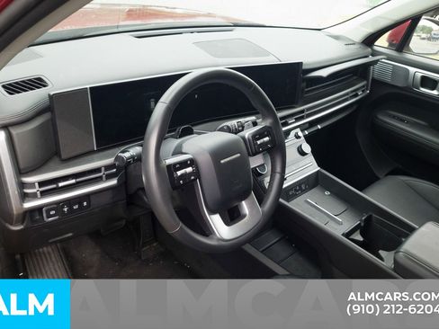 Used 2025 Hyundai Santa Fe SEL FWD image 6