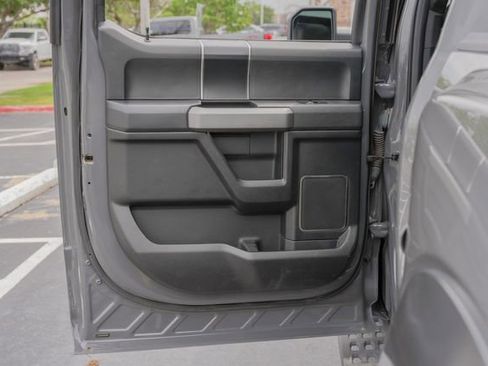 Used 2018 Ford F150 Raptor w/ Equipment Group 802A Luxury image 38