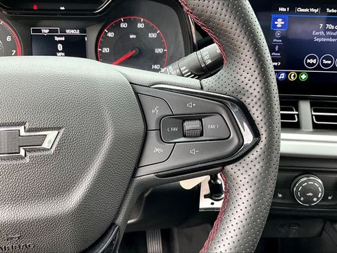 Used 2024 Chevrolet Trax RS w/ Driver Confidence Package FWD image 23