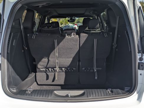 New 2026 Chrysler Pacifica Limited image 13