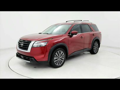 Used 2024 Nissan Pathfinder SL w/ SL Premium Package