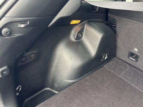 Used 2020 Jeep Cherokee Trailhawk w/ Comfort/Convenience Group image 15