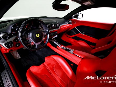 Used 2017 Ferrari F12 Berlinetta RWD image 12