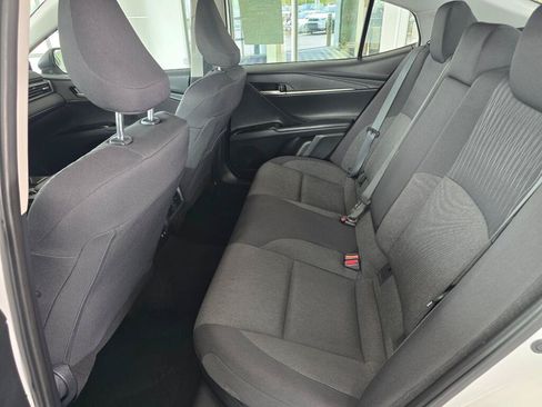 Used 2025 Toyota Camry LE FWD image 37