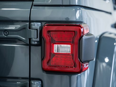 New 2026 Jeep Wrangler Unlimited Sahara AWD/4WD image 7