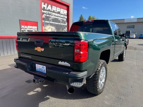 Used 2015 Chevrolet Silverado 2500 High Country w/ Duramax Plus Package image 6