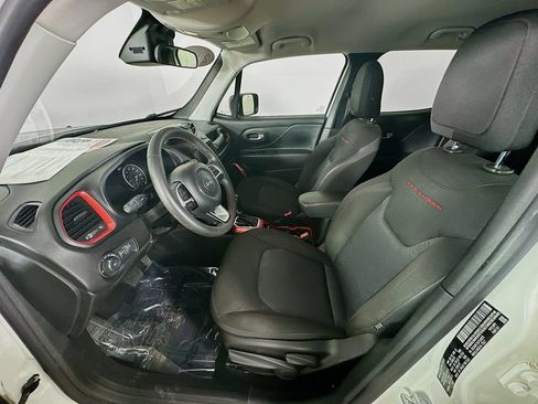 Certified 2020 Jeep Renegade Trailhawk AWD/4WD image 27
