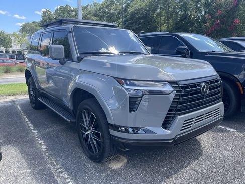 Used 2024 Lexus GX 550 w/ Accessory Package (31) AWD/4WD image 5
