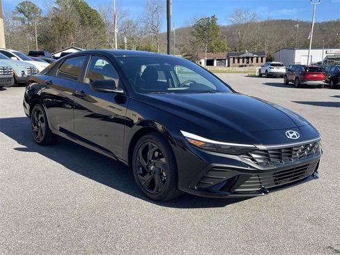 New 2026 Hyundai Elantra Sport image 4