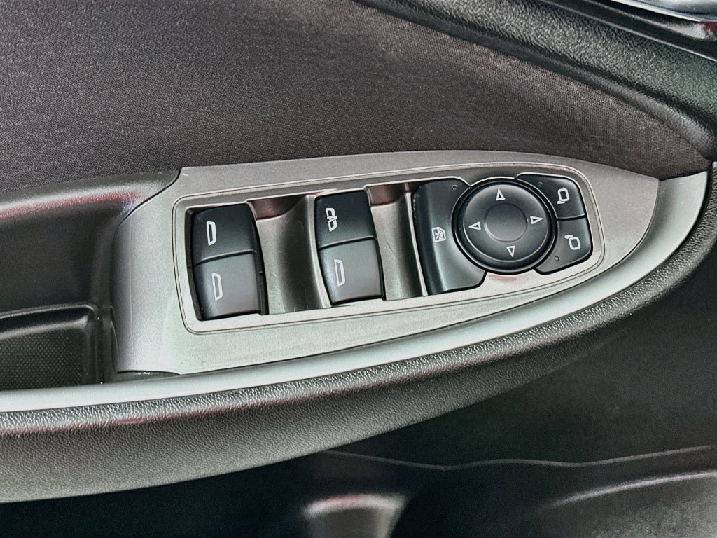 Used 2025 Chevrolet Malibu LT FWD image 25